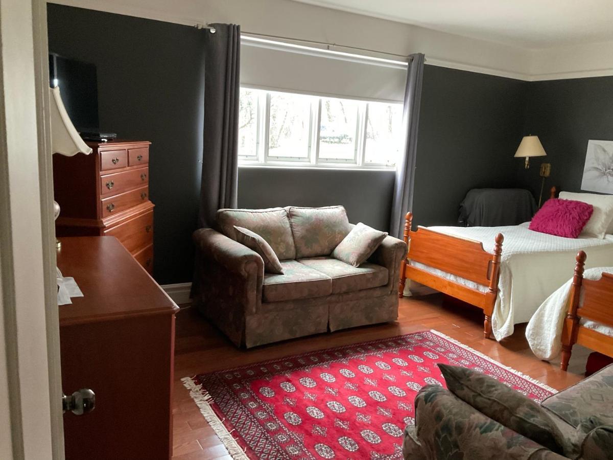 B&B Aux Deux Pignons Donnacona ภายนอก รูปภาพ