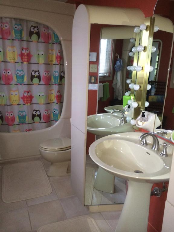 B&B Aux Deux Pignons Donnacona ห้อง รูปภาพ